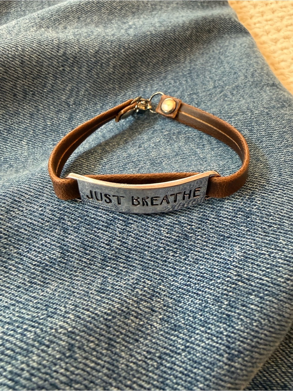 Women’s Brown Leather 'Just Breathe' Inspirational Bracelet